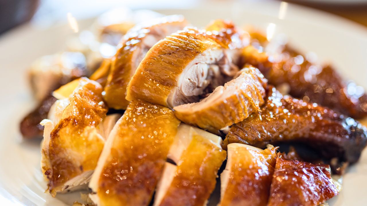 グリラー 丸鶏 (Sadia 700g) Whole Chicken