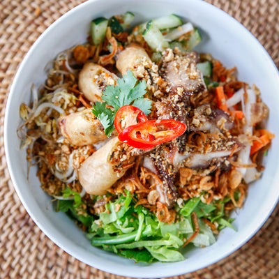 ブン・ティット・ヌン（ベトナム料理：豚肉入りビーフン）