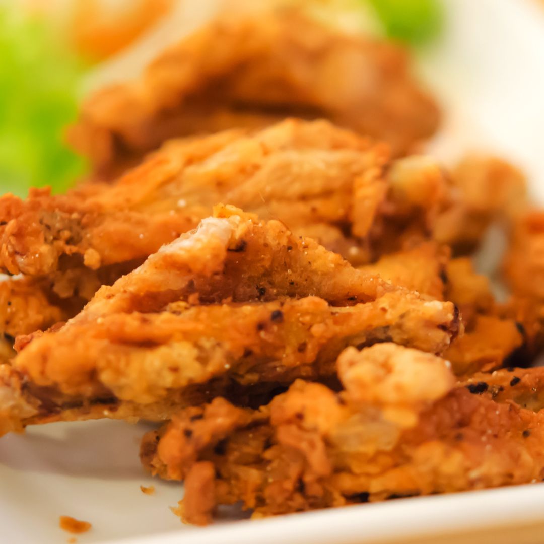 南乳炸鶏（紅腐乳の鶏唐揚げ）