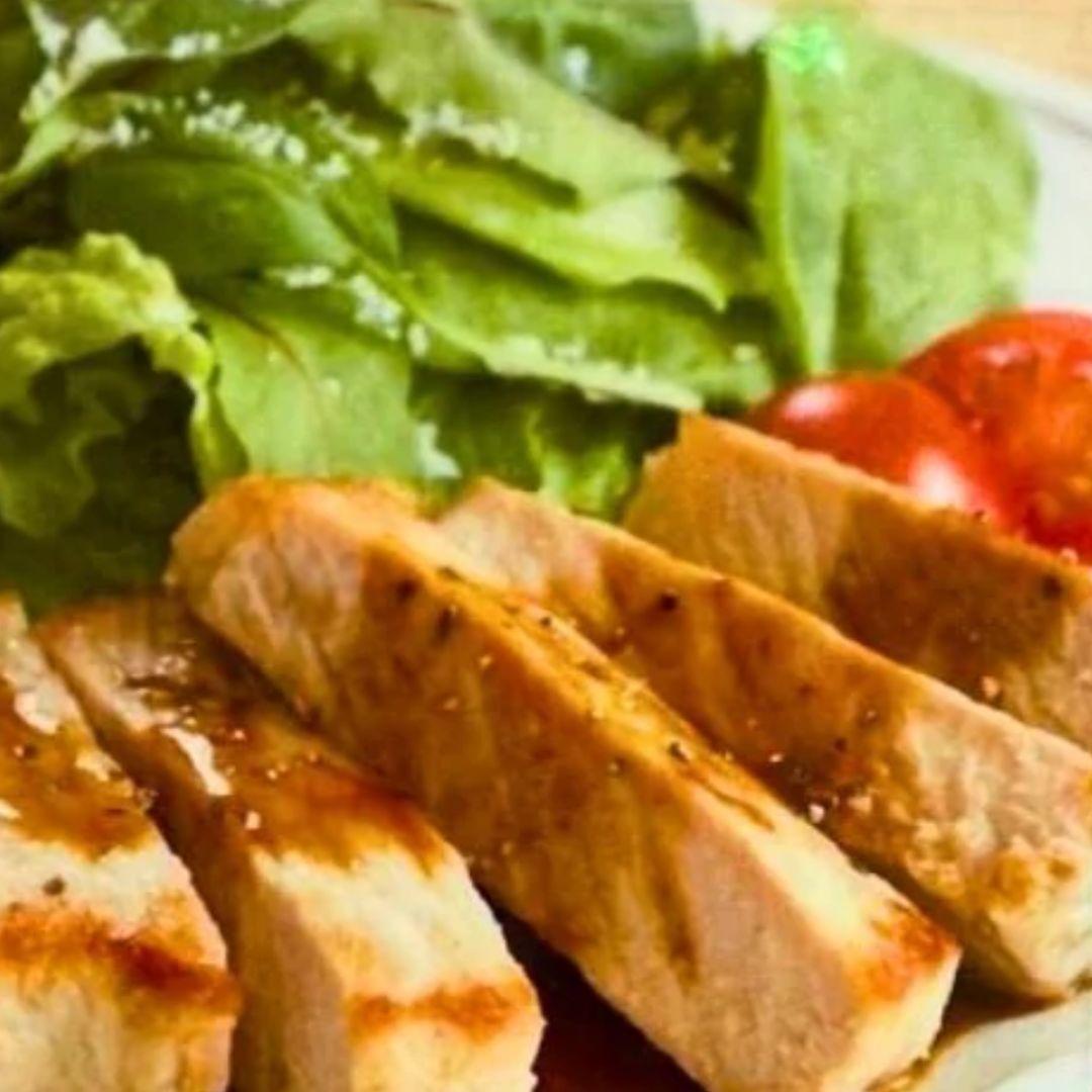 ポークソテー 濃厚パッションフルーツソースがけ