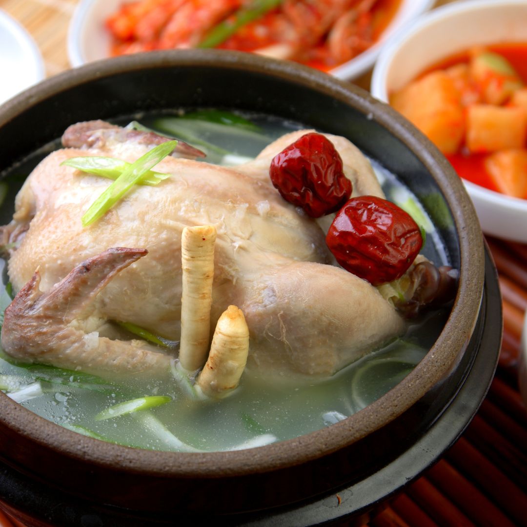 参鶏湯（サムゲタン）