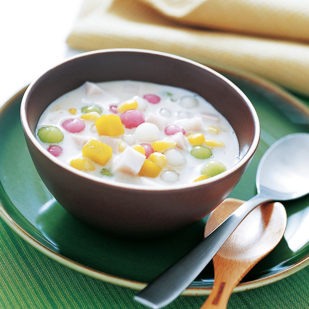 椰汁牛奶水果湯圓