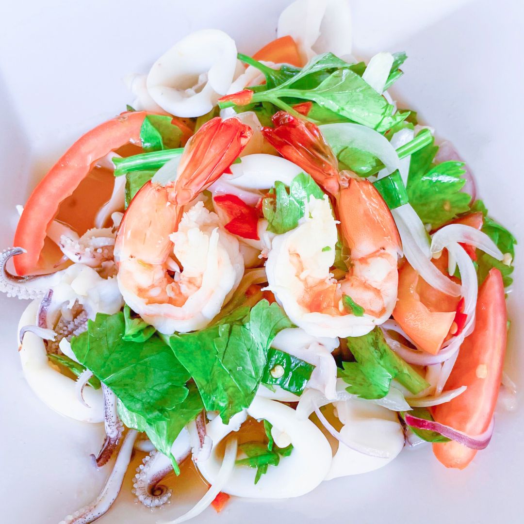 タイ風シーフードグリーンチリサラダ